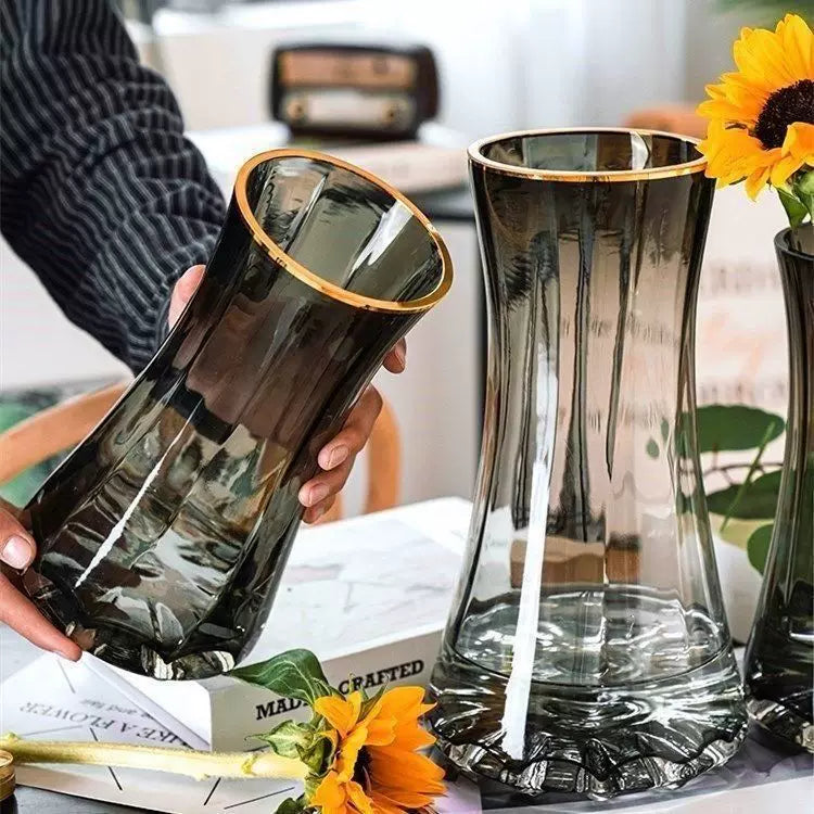 Luxury minimalist glass vase